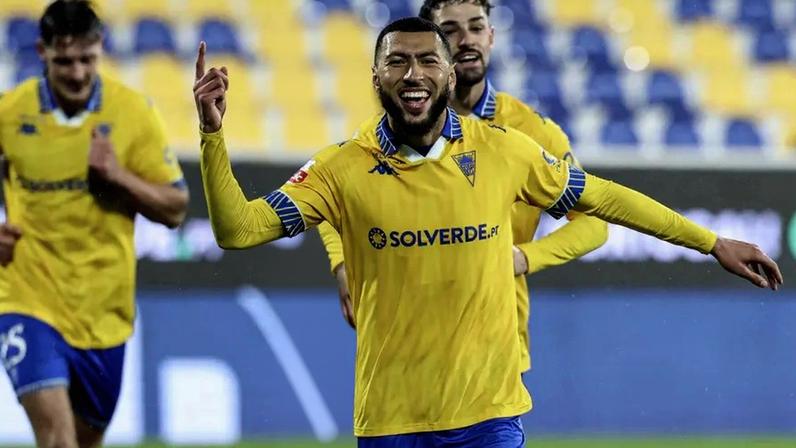Begraoui marcou 20 golos pelo Estoril em 2025/26
