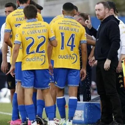 Estoril mantém busca pelo substituto de Ian Cathro