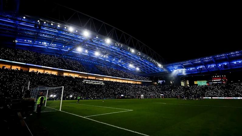 Rangers apresentam queixas após visita ao Dragão; UEFA avisa FC Porto