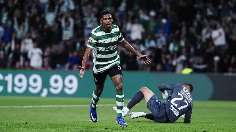 Luís Guilherme apontou dois golos pelo Sporting