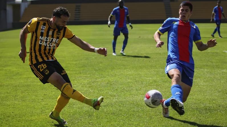 Tiago Mesquita, jogador do L. Lourosa