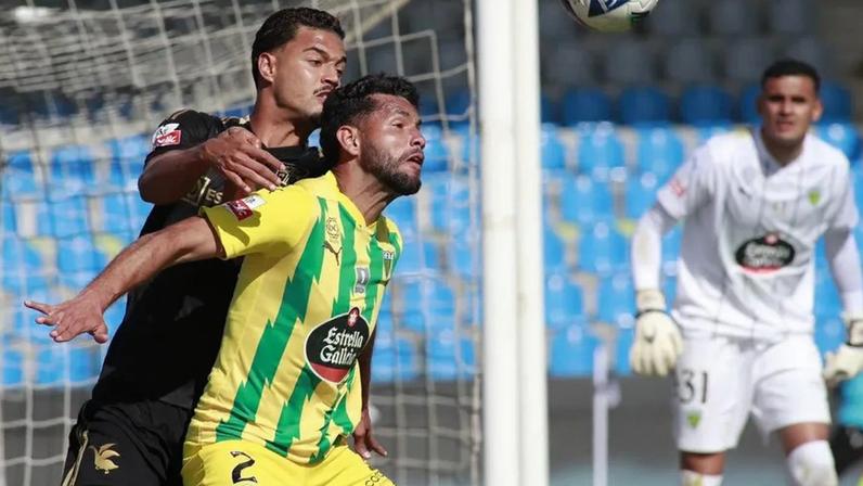 Bebeto renova contrato com o Tondela por mais uma época