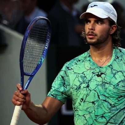 Jaime Faria regressa ao top-100 do ranking ATP