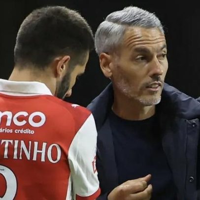 Carlos Vicens vê João Moutinho com potencial para treinador no futuro