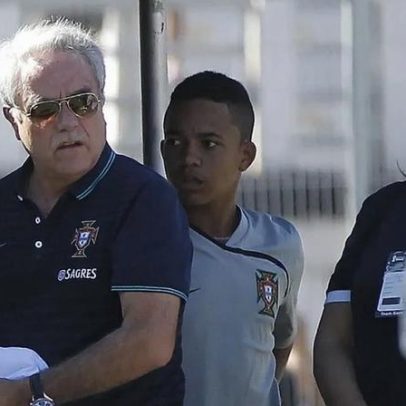 Carlos Godinho recorda décadas e rejeita pressão de agentes na Seleção