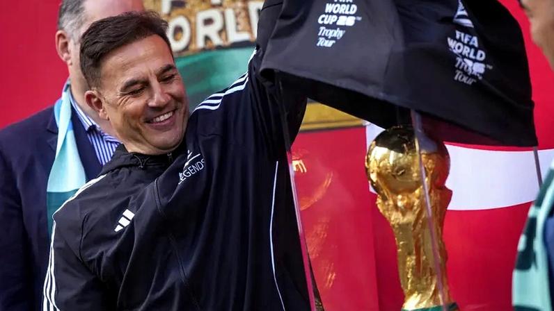 Fabio Cannavaro, selecionador do Uzbequistão
