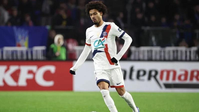 Famalicão avança com promessa do PSG