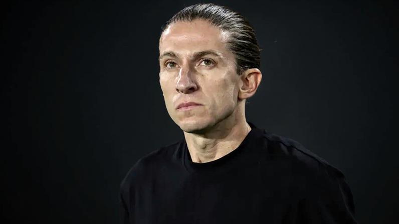Mónaco disposto a pagar multas de até 25 mil euros por jogo para Filipe Luís
