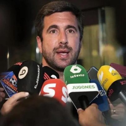 Enrique Riquelme afirma que ficaria encantado se o Barcelona desaparecesse
