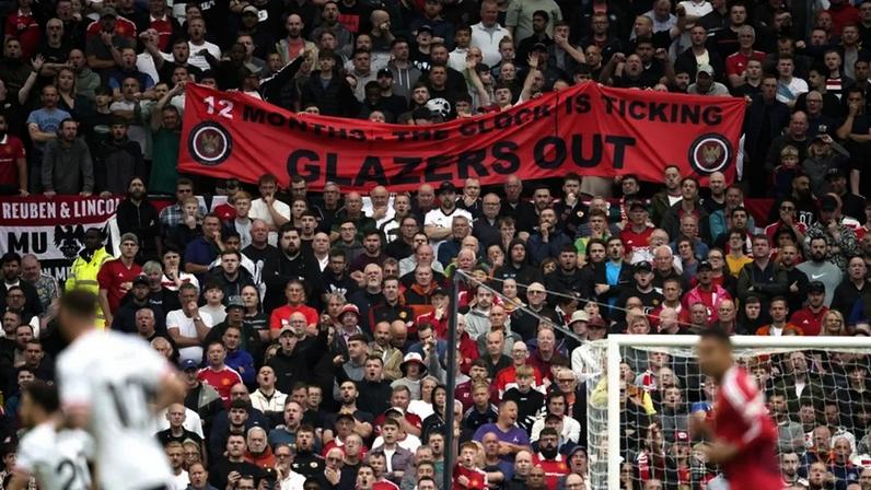 Família Glazer pondera vender participação no Manchester United