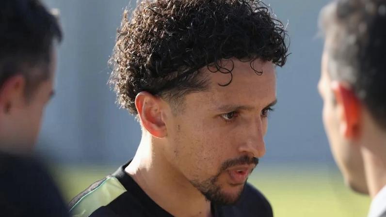 Marquinhos na concentração do Brasil