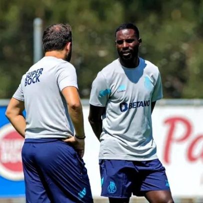 Silvestre Varela integra a equipa técnica do Alverca