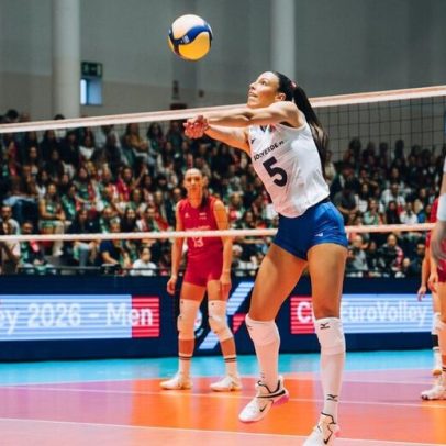 Seleção feminina perde na estreia da Liga Europeia de voleibol