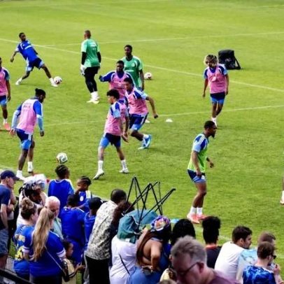 Seleção de Curaçau bate recorde com 25 jogadores nascidos no estrangeiro