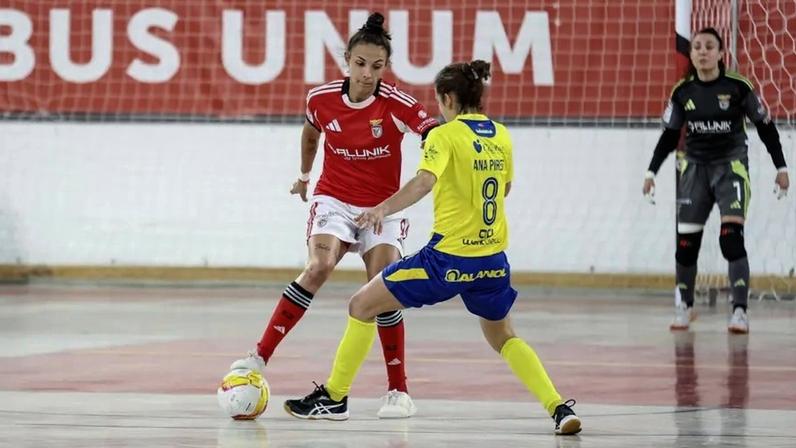 Benfica vence Nun'Álvares nos penáltis e lidera a final da Liga Placard feminina