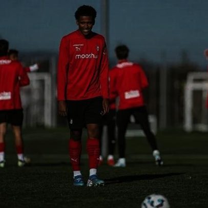 Afonso Duarte e Fredy a caminho do Santa Clara em negócio com Gabriel Silva