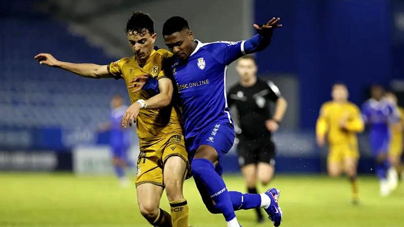 Trio do Feirense perto de sair do clube