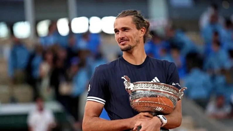 Zverev celebrou em Roland Garros
