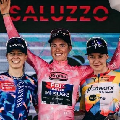 Demi Vollering vence a Volta à Itália feminina e fecha a trilogia