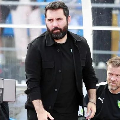 Legia torna-se primeira equipa polaca a vencer em Inglaterra, diz Gonçalo Feio