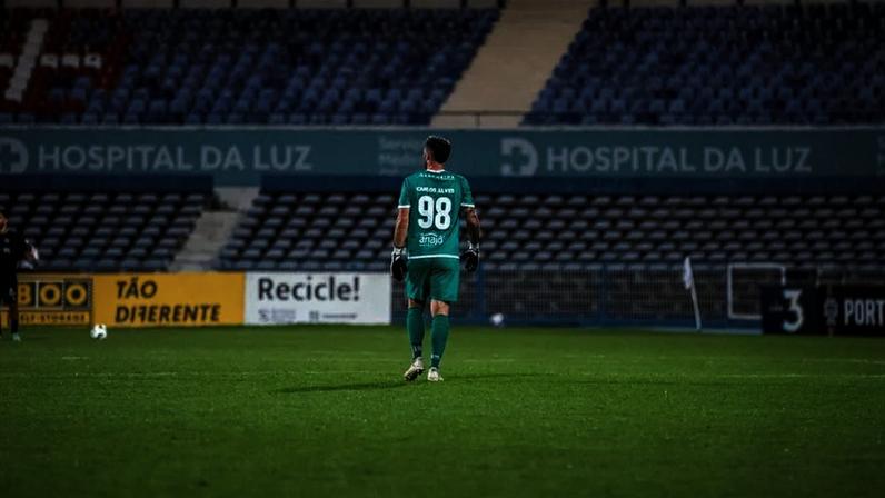Carlos Alves continua na Briosa