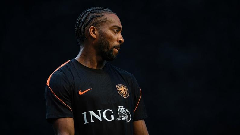 Geertruida substitui Timber lesionado na Holanda