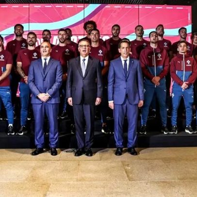 António José Seguro pede à Seleção Nacional que traga a taça que nos falta