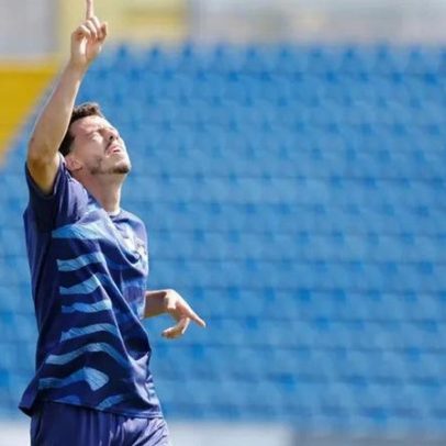 Daniel Silva aguarda oportunidade na equipa principal do Santa Clara