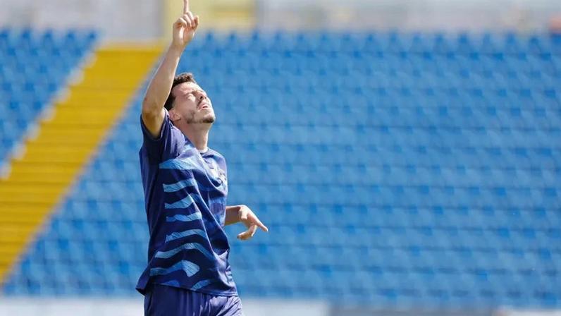 Daniel Silva aguarda oportunidade na equipa principal do Santa Clara