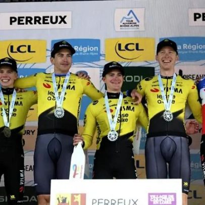 Visma vence ensaio da Volta a França; UAE Emirates de João Almeida desaponta