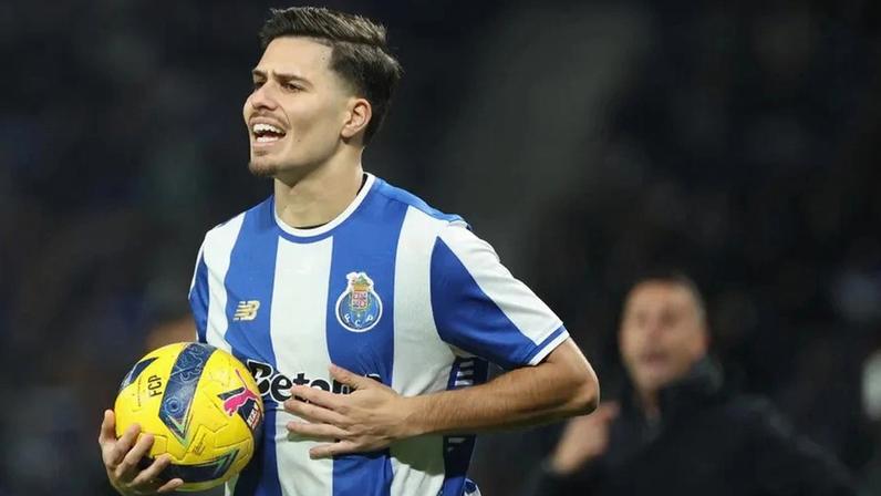 Mercado abre para Francisco Moura