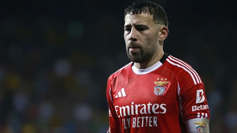 Otamendi deixou o Benfica no final da temporada