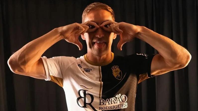 Gonçalo Silva regressa ao São Luís e celebra vestir a camisola do Algarve