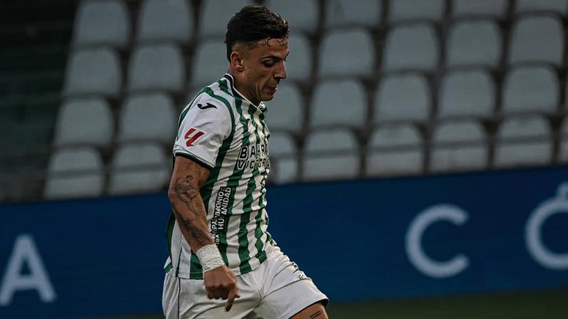 Juan Maria Alcedo reforça defesa do Torreense