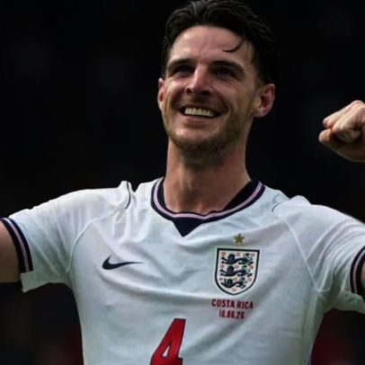 Declan Rice leva ralhete da mãe após foto polémica