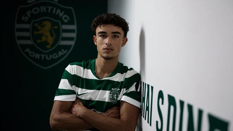 Jovem lateral direito assina contrato profissional com o Sporting