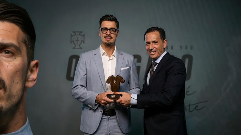 FPF homenageia José Fonte no fim de carreira construída a pulso