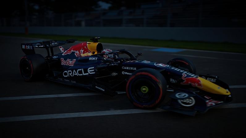 Verstappen corre em Barcelona com novo motor no RB22