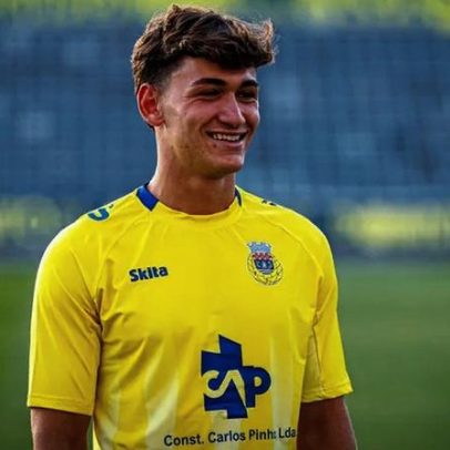 Arouca quer negociar Mateo Flores com o Betis