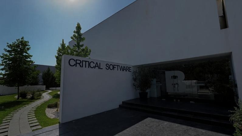 A Critical Software tinha ido às compras no início do ano