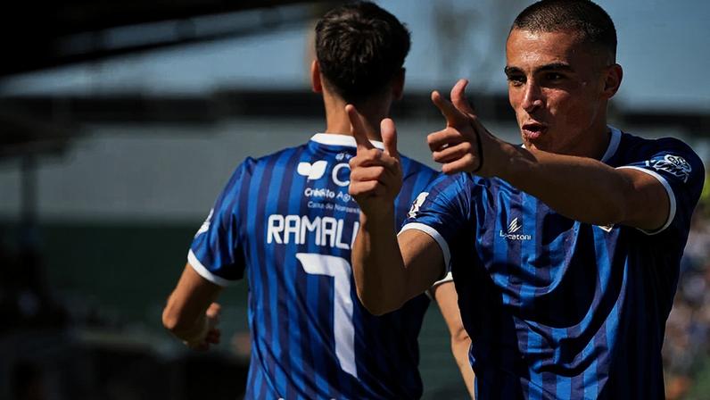Feirense mira Tiago Moninhas