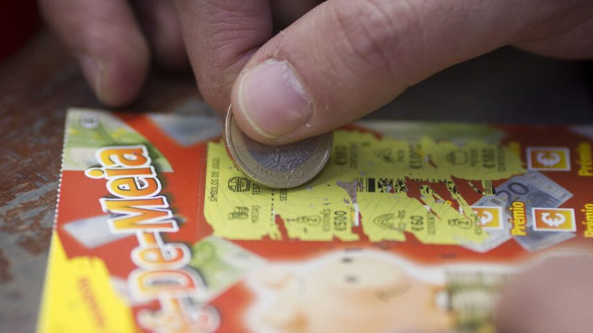 Nigeriano ganha meio milhão numa raspadinha e luta para levantar o prémio
