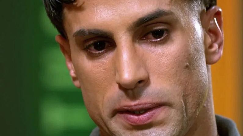 Cancelo recorda o último grito da mãe e não conseguiu levantar o carro