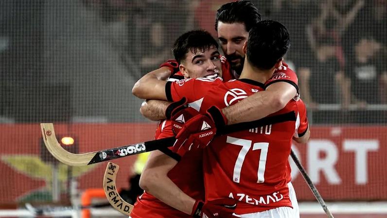 Benfica vence Sporting 3-2 e assegura vantagem de casa