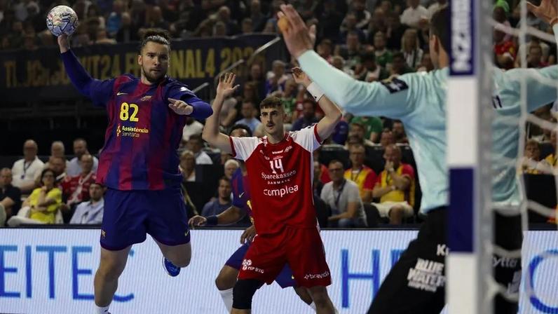 Barcelona de Luís Frade na final da Liga dos Campeões contra o Füchse Berlin