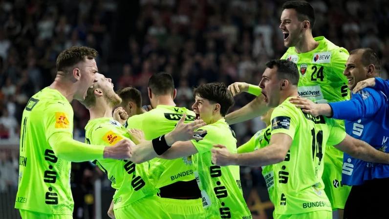 Fuchse derruba Magdeburgo campeão e enfrenta Barcelona na Champions