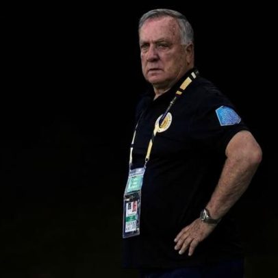 Curaçau encara a Alemanha, tentando surpreender o gigante