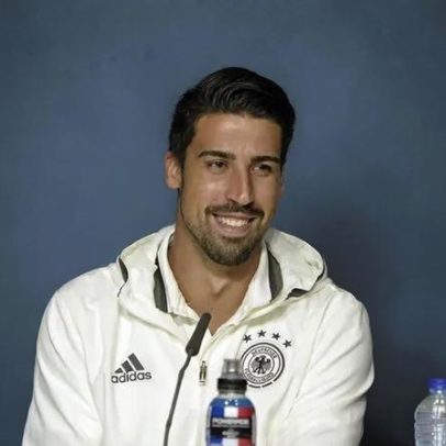Khedira surge como hipótese mais forte para adjunto de Mourinho no Real Madrid