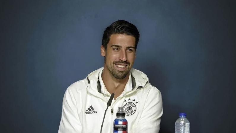 Khedira surge como hipótese mais forte para adjunto de Mourinho no Real Madrid