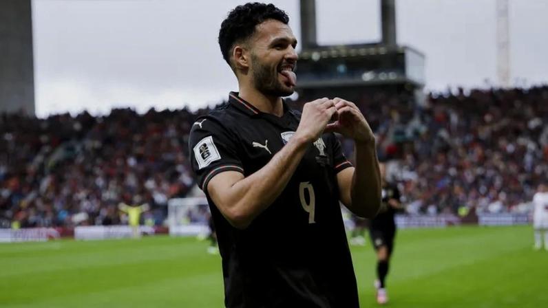 Gonçalo Ramos vê papel de suplente de luxo com bons olhos